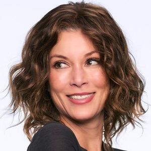 Julianne Lite Wig - Jon Renau Smartlace Collection - Palm Springs Blonde !NEW!